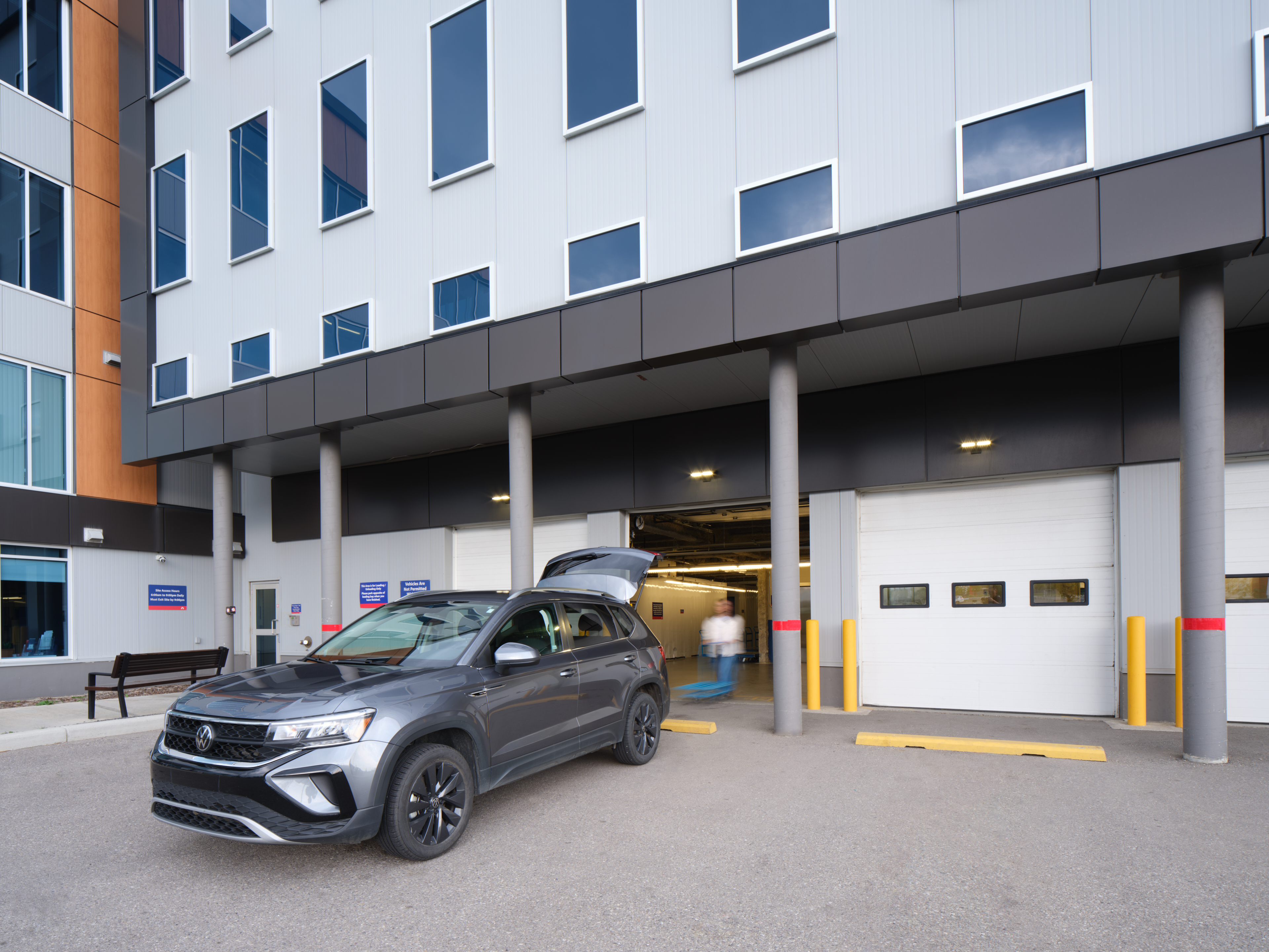 Calgary – Country Hills  11142 15 Street Northeast Calgary, AB T3K 0Z5